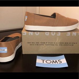 Toms